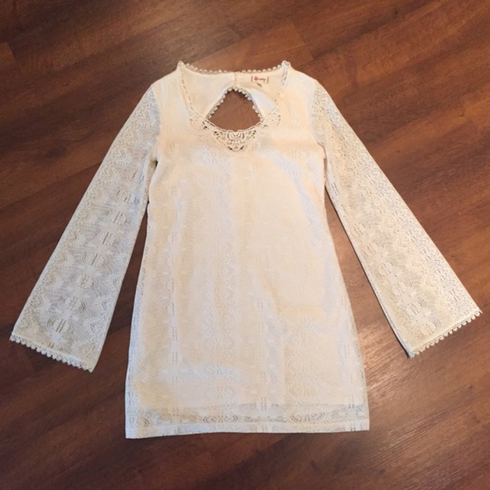 Olsenboye bell sleeve dress